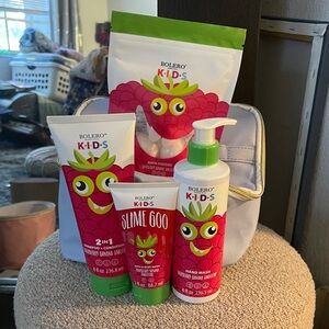 Kids Raspberry Banana Bath Set - Pink and Green
